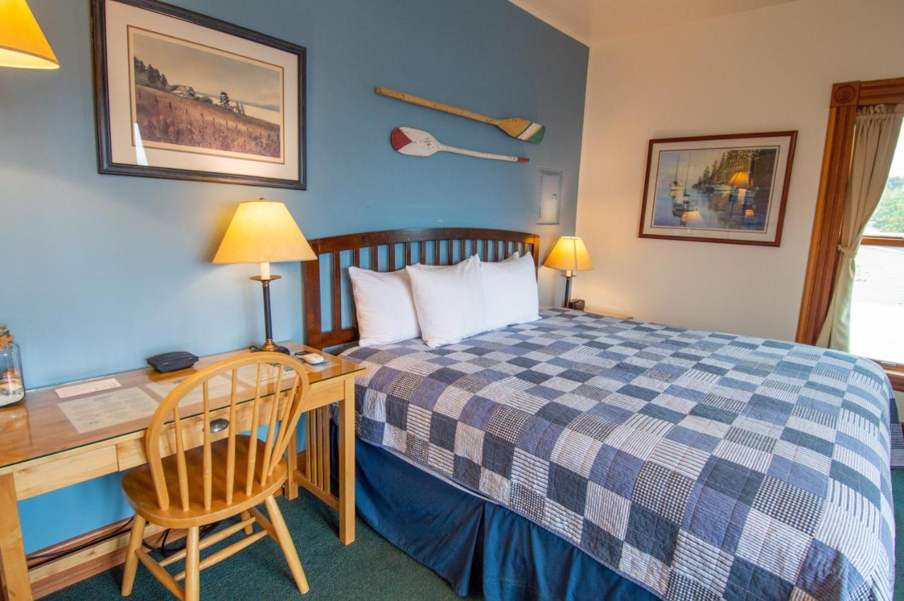 The Swan 2* Port Townsend