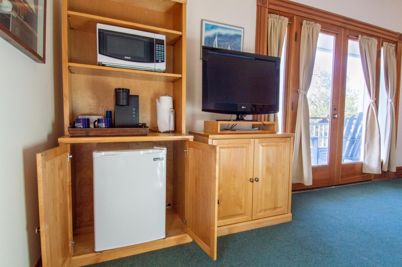The Swan 2* Port Townsend